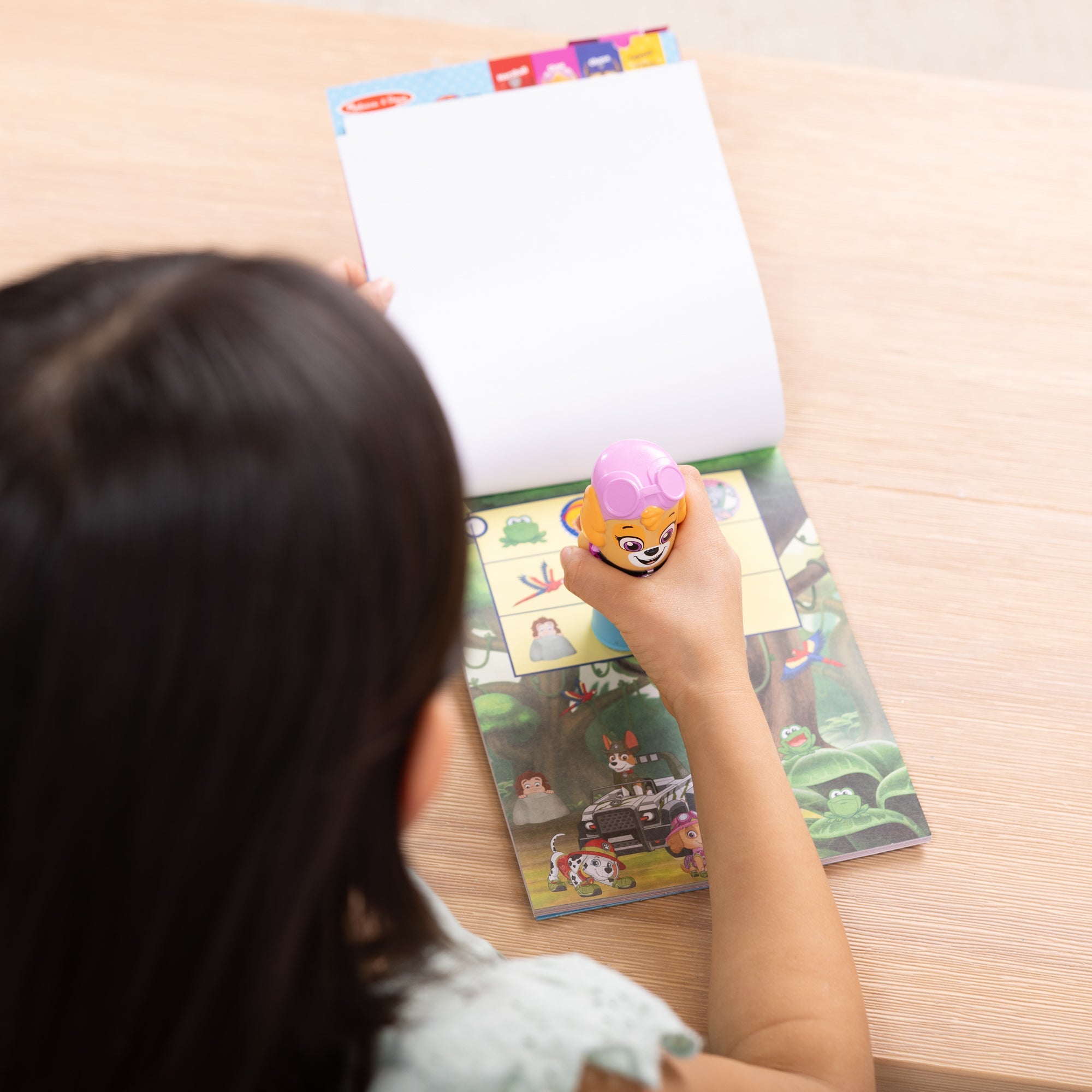 Sticker WOW!? Activity Pad & Sticker Stamper – PAW Patrol Skye