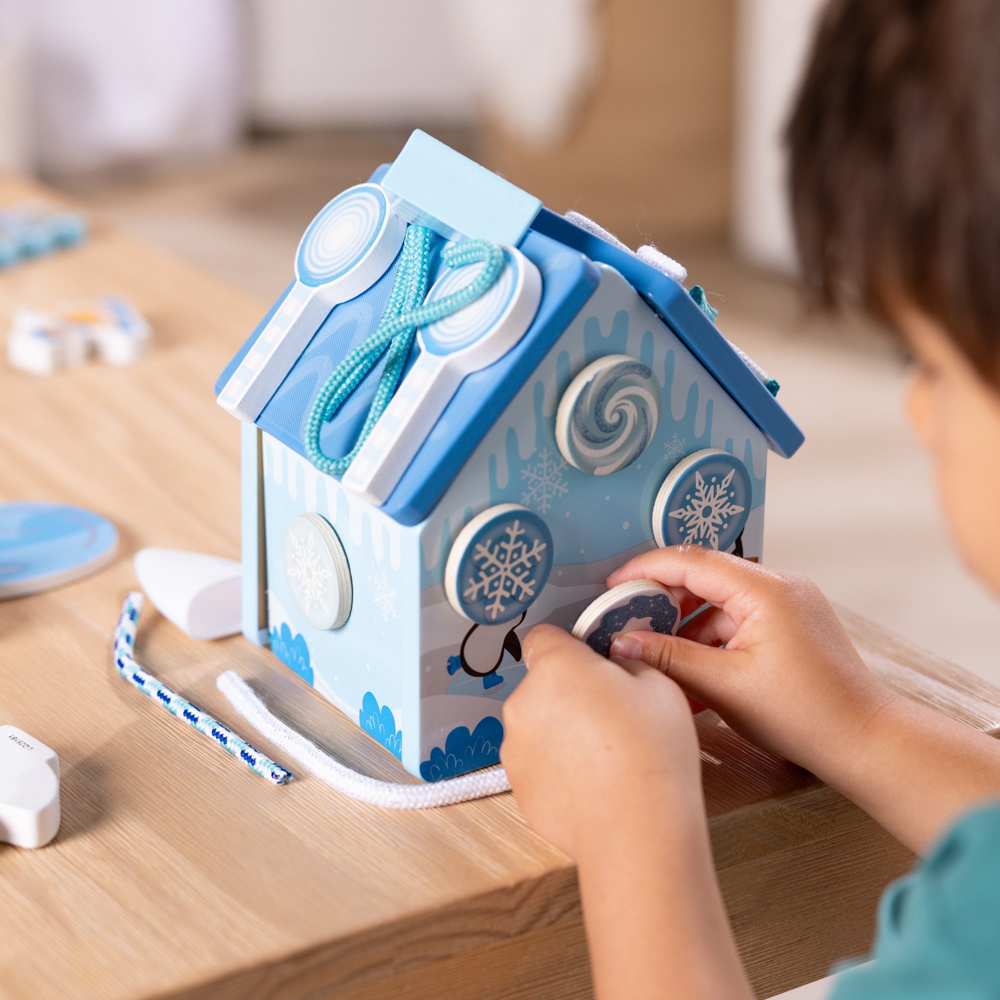 Wooden Gingerbread House Play Set ?C Winter Frost