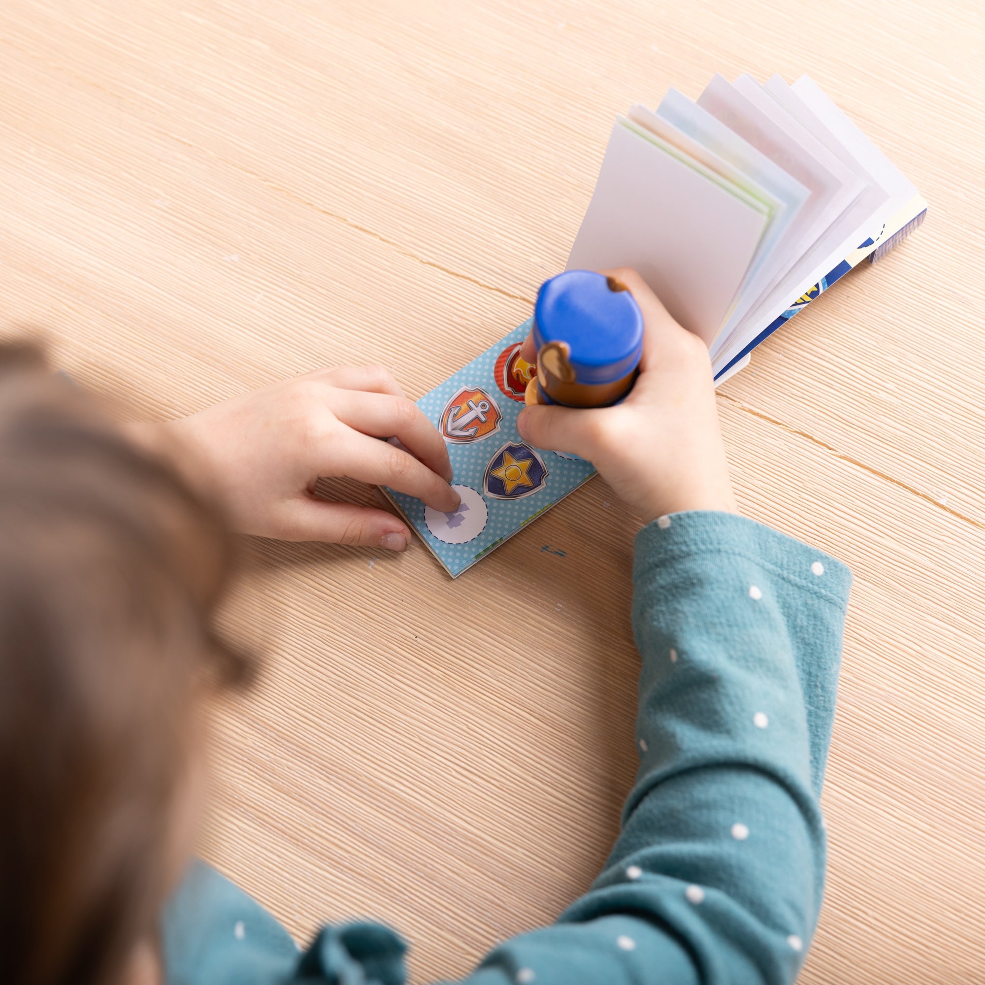 Sticker WOW!? Mini Activity Pad & Refill Stickers – PAW Patrol (200+ Stickers. Stamper Not Included)