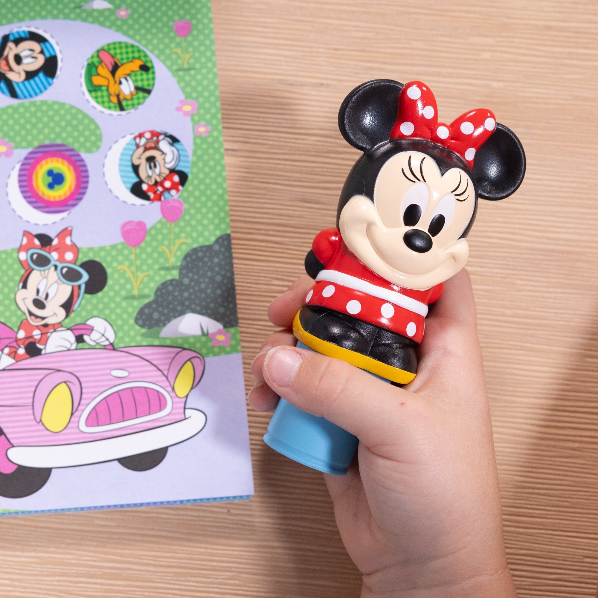 Sticker WOW! Activity Pad & Sticker Stamper – Disney’s Minnie Mouse